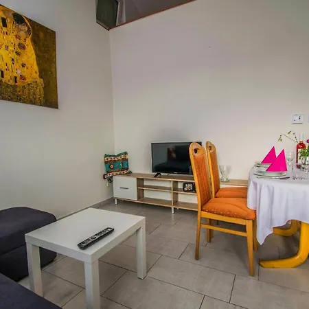 Апартаменти Relax Near